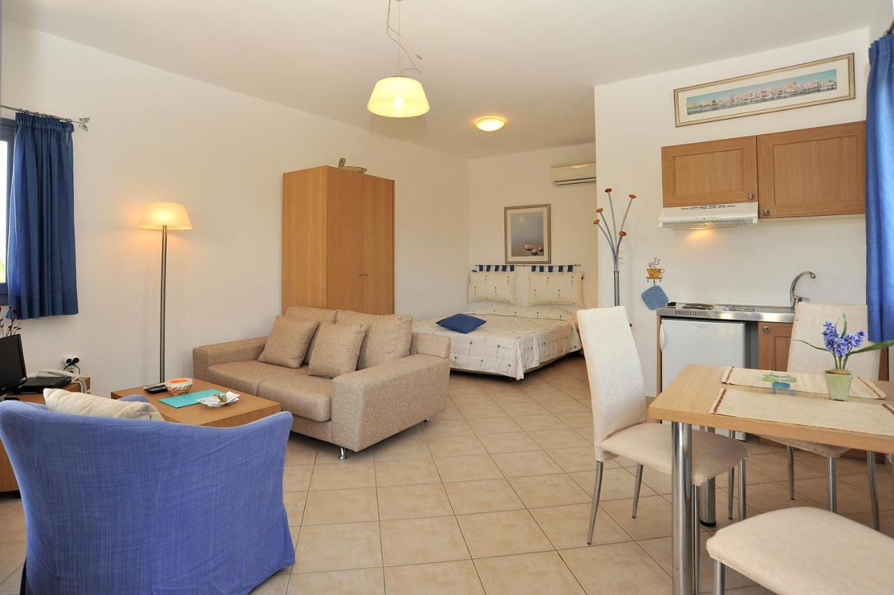 Fistikies Holiday Apartments Aegina Zimmer foto